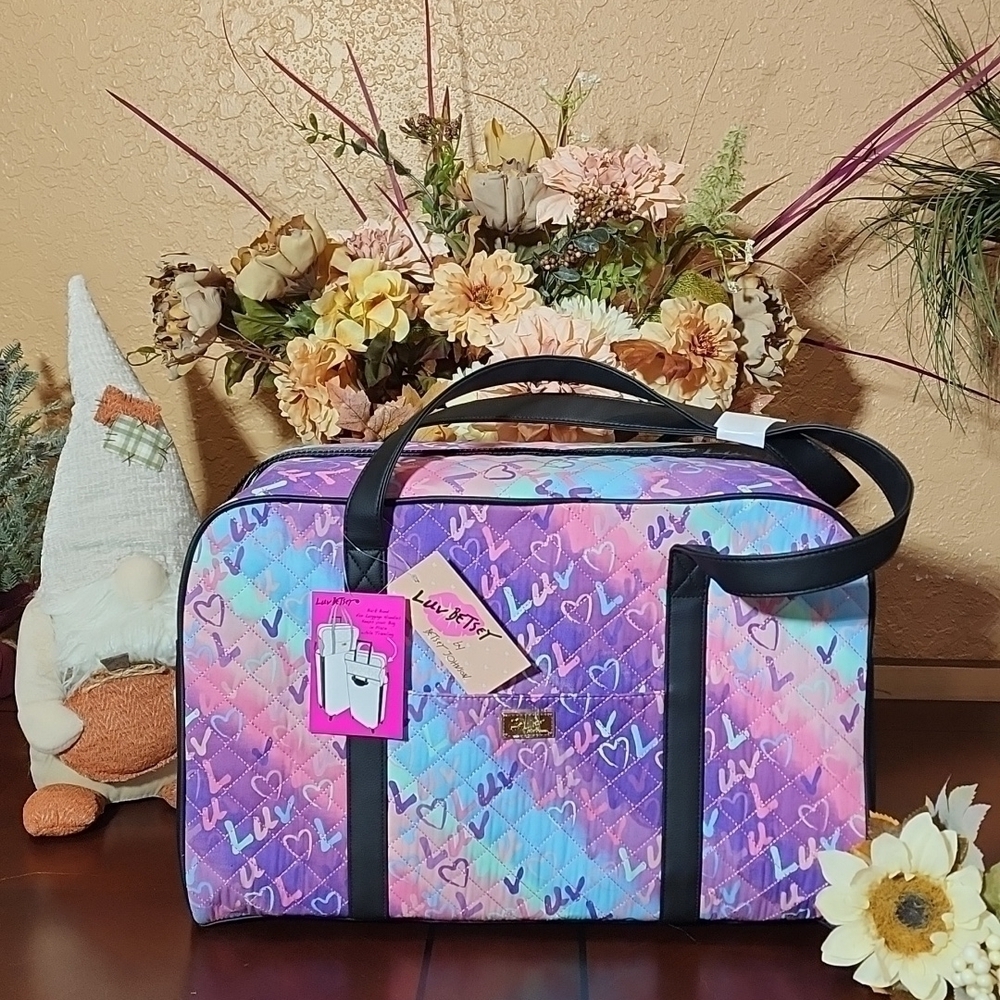 NWT LUV BETSEY QUILTED WEEKENDER